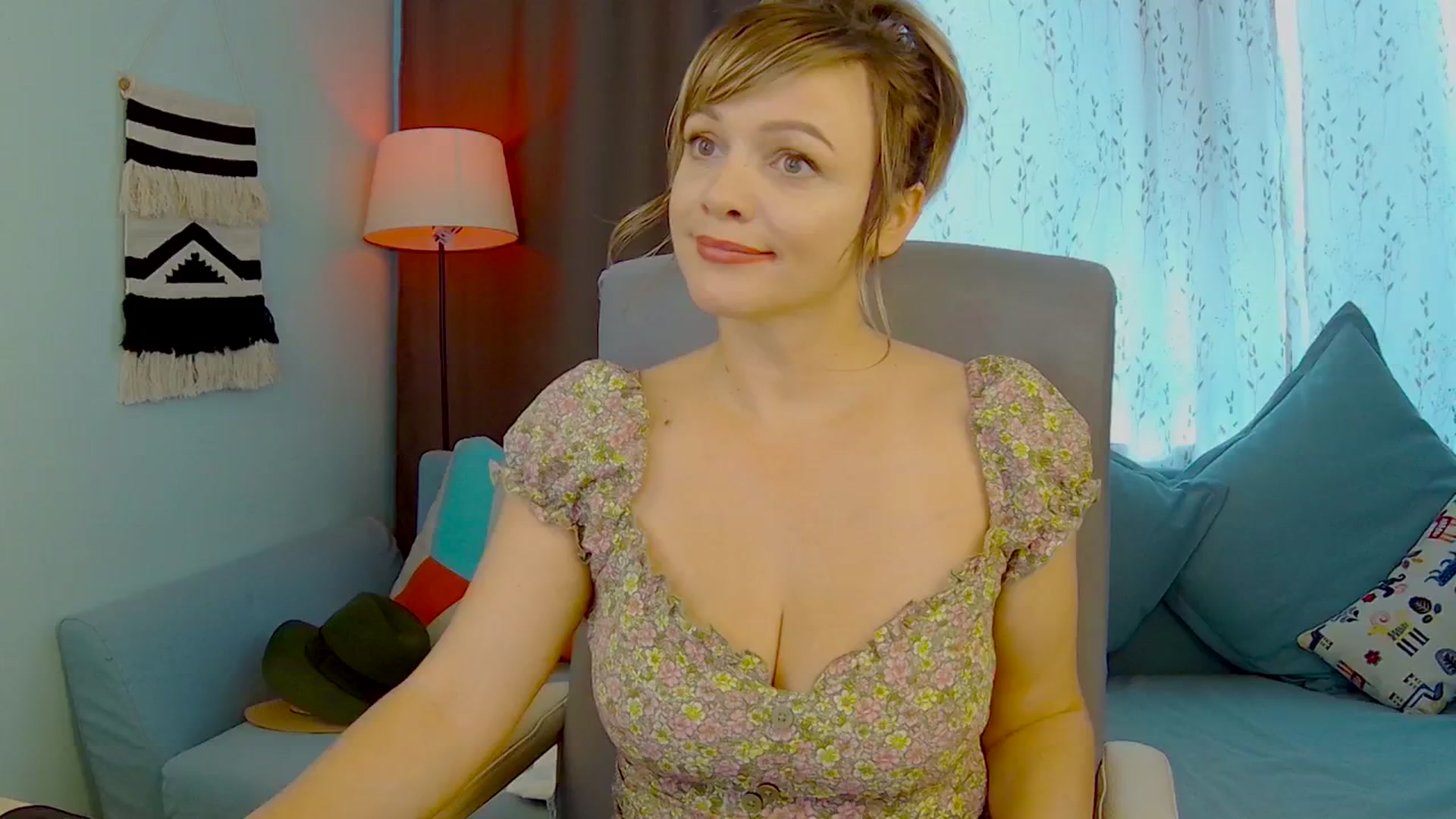 Gallery image thumbnail from SweetDazzle's myfreecams stream on, 09/11/2025, 12:24 image 12 of 20