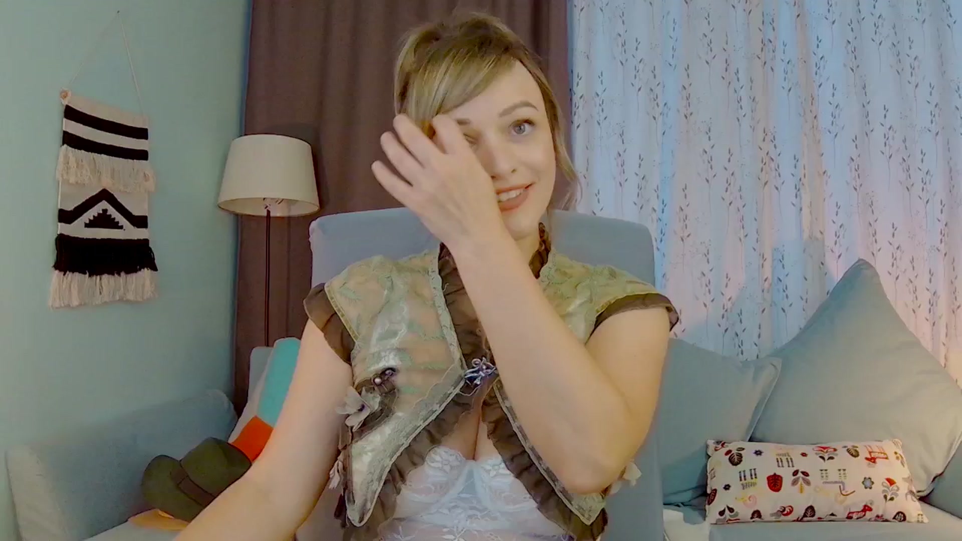 Gallery image thumbnail from SweetDazzle's myfreecams stream on, 09/18/2025, 10:01 image 17 of 20
