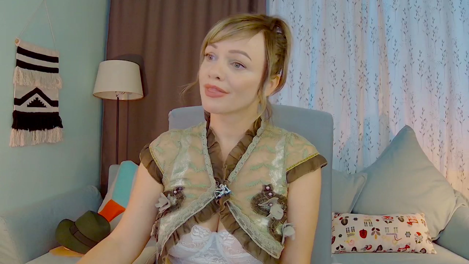 Gallery image thumbnail from SweetDazzle's myfreecams stream on, 09/18/2025, 10:48 image 5 of 20