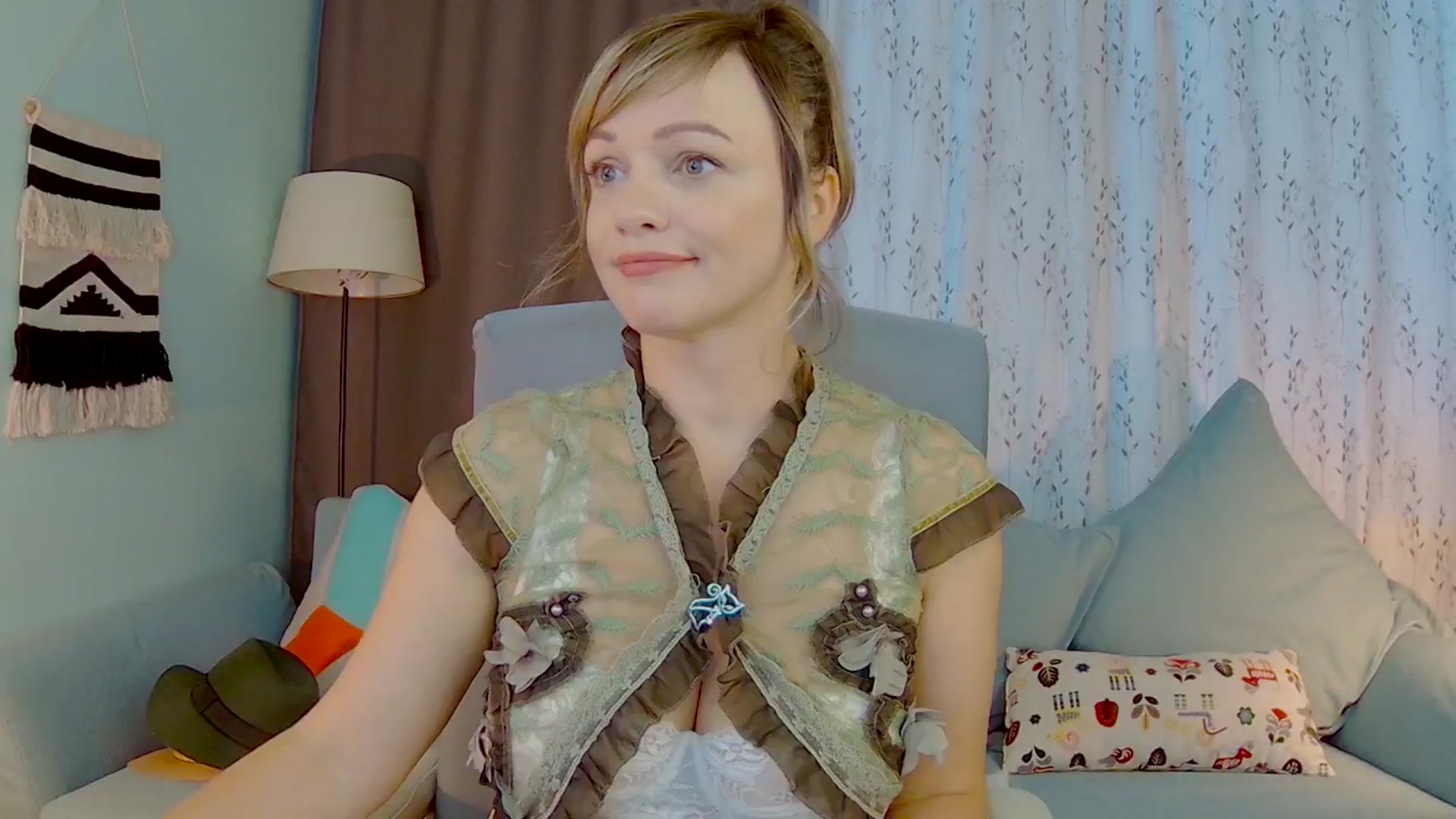 Gallery image thumbnail from SweetDazzle's myfreecams stream on, 09/18/2025, 10:48 image 17 of 20