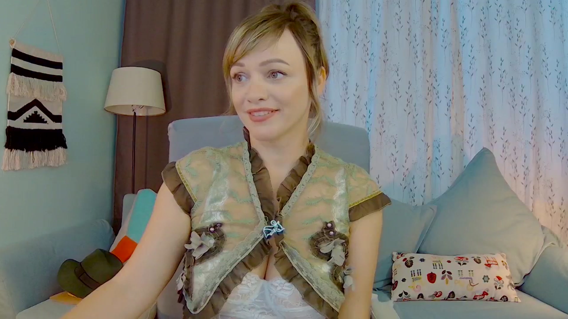 Gallery image thumbnail from SweetDazzle's myfreecams stream on, 09/18/2025, 10:48 image 19 of 20
