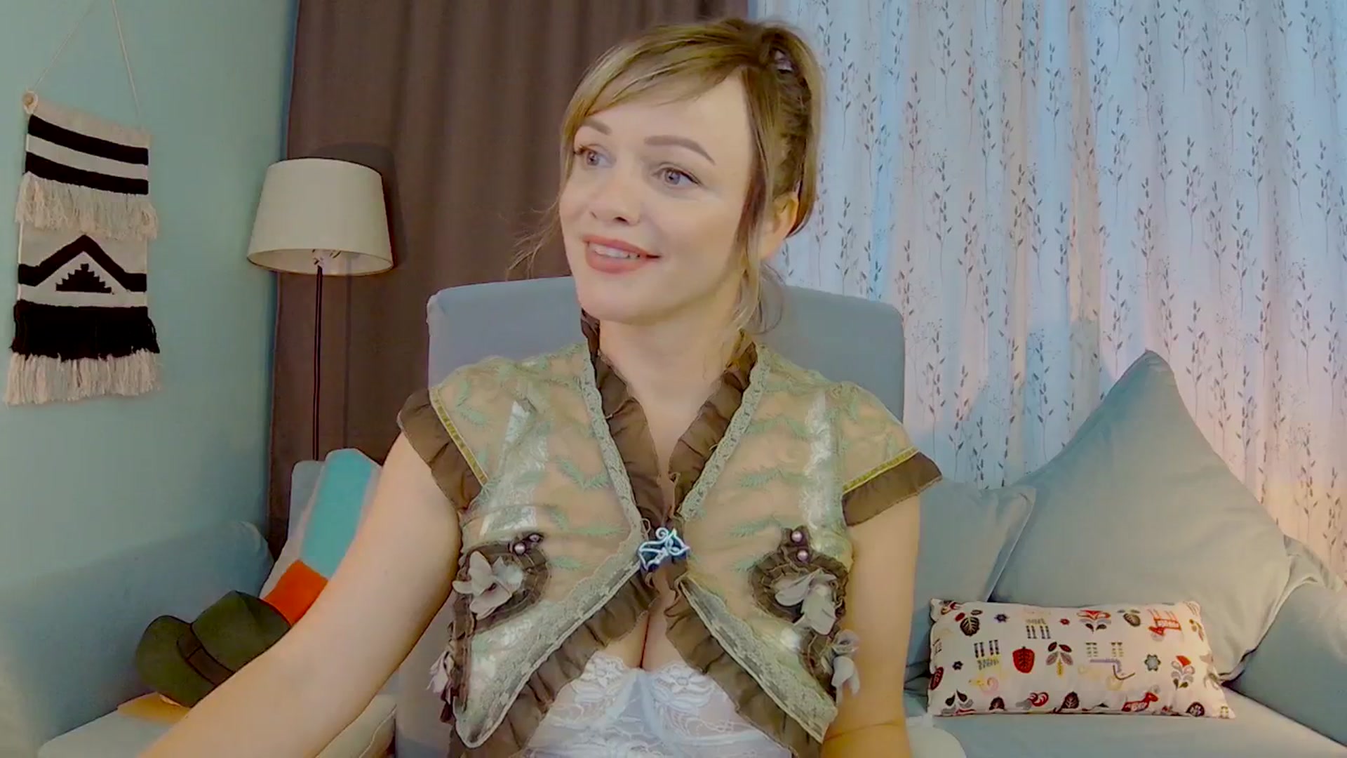 Gallery image thumbnail from SweetDazzle's myfreecams stream on, 09/18/2025, 10:48 image 20 of 20