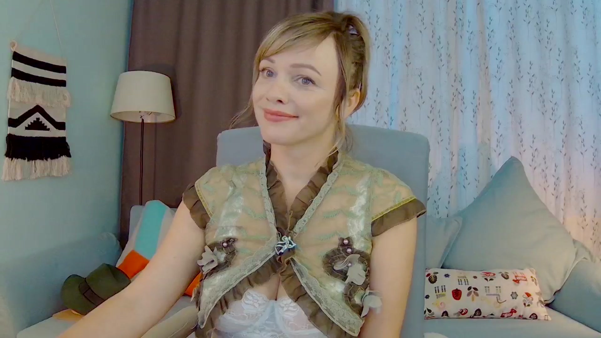 Gallery image thumbnail from SweetDazzle's myfreecams stream on, 09/18/2025, 10:48 image 12 of 20