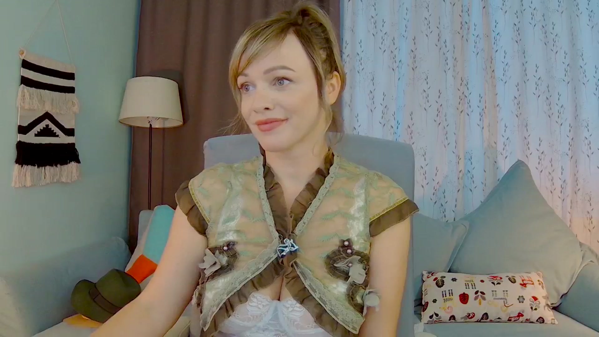 Gallery image thumbnail from SweetDazzle's myfreecams stream on, 09/18/2025, 10:48 image 6 of 20