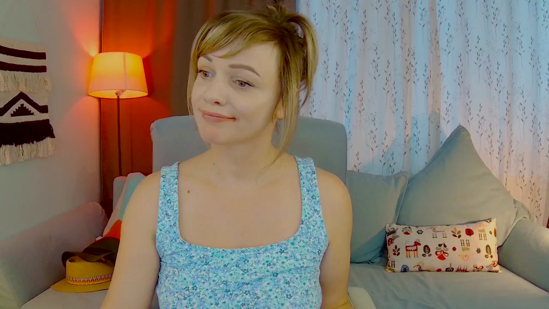 Gallery image thumbnail from SweetDazzle's myfreecams stream on, 09/25/2025, 11:13 image 9 of 20