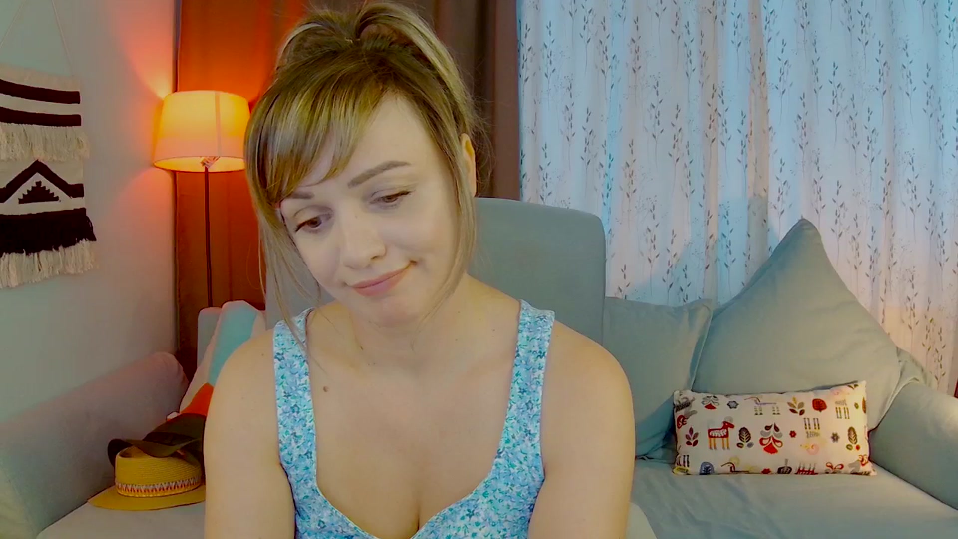 Gallery image thumbnail from SweetDazzle's myfreecams stream on, 09/25/2025, 11:13 image 10 of 20