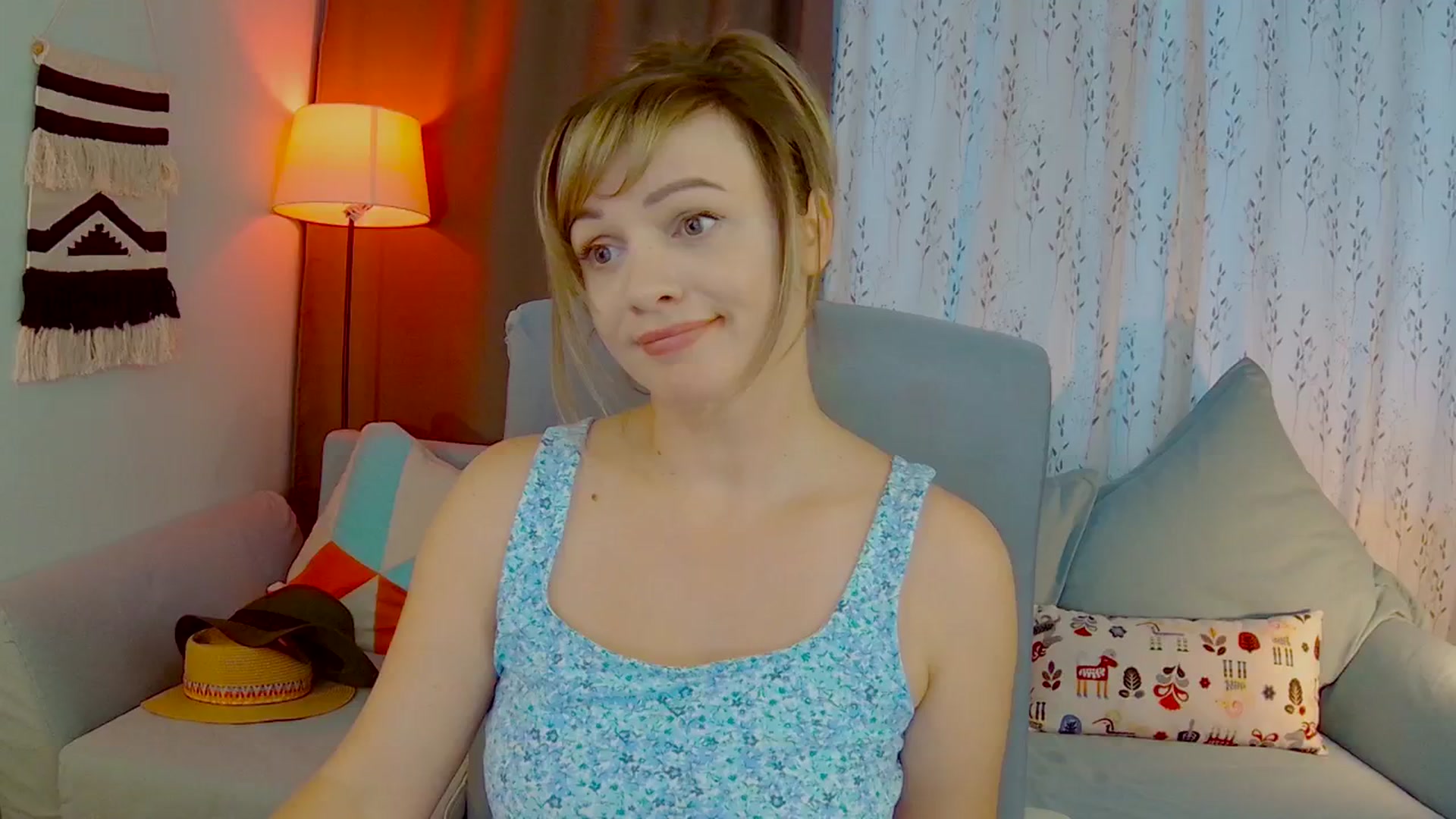 Gallery image thumbnail from SweetDazzle's myfreecams stream on, 09/25/2025, 12:33 image 4 of 20