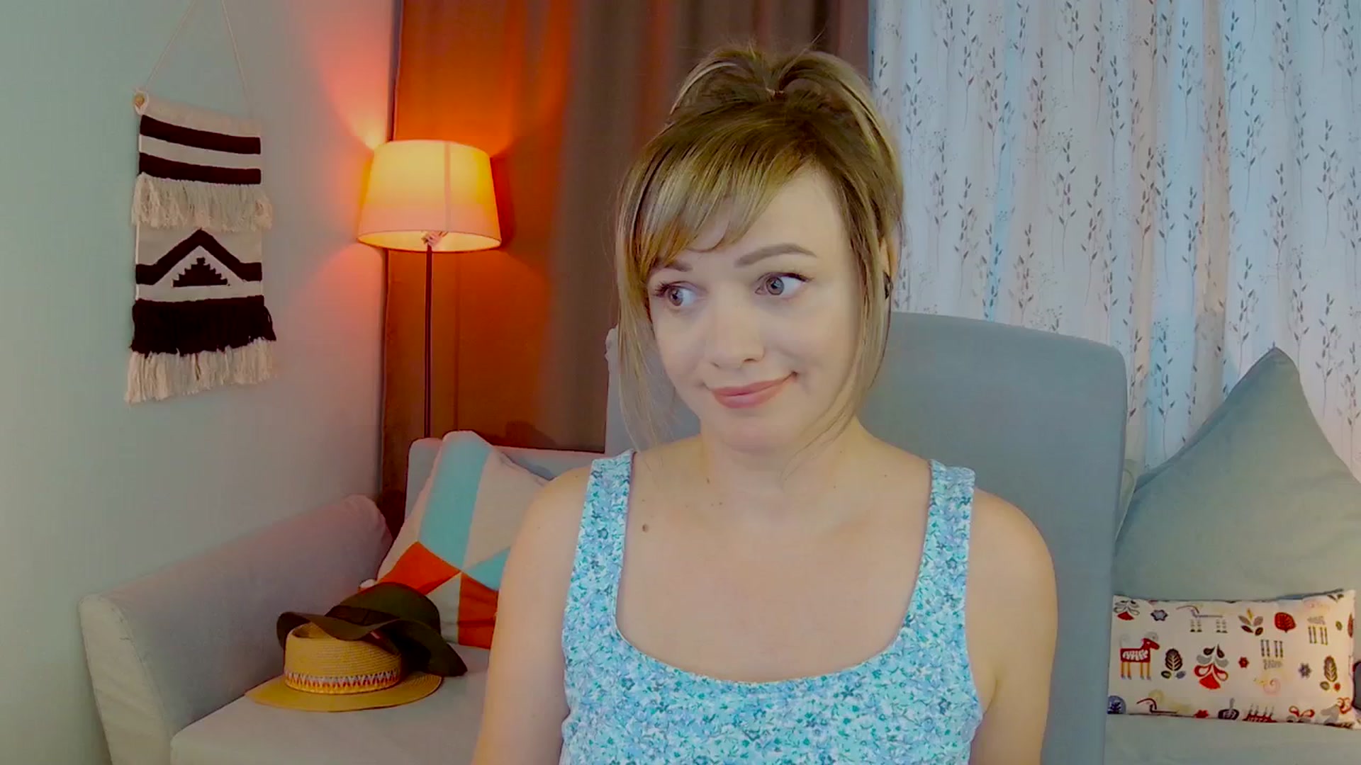 Gallery image thumbnail from SweetDazzle's myfreecams stream on, 09/25/2025, 12:33 image 8 of 20