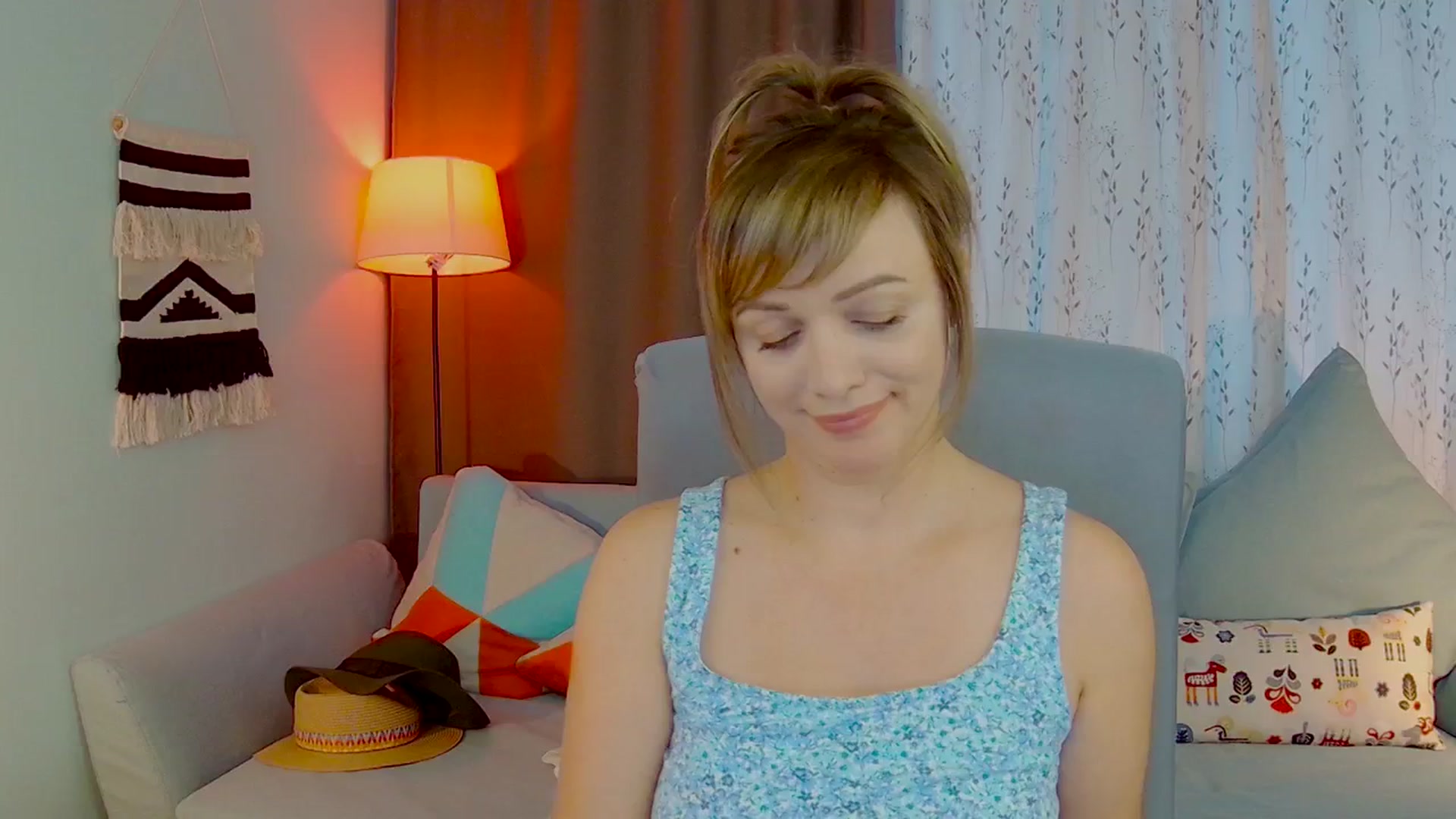 Gallery image thumbnail from SweetDazzle's myfreecams stream on, 09/25/2025, 12:33 image 12 of 20