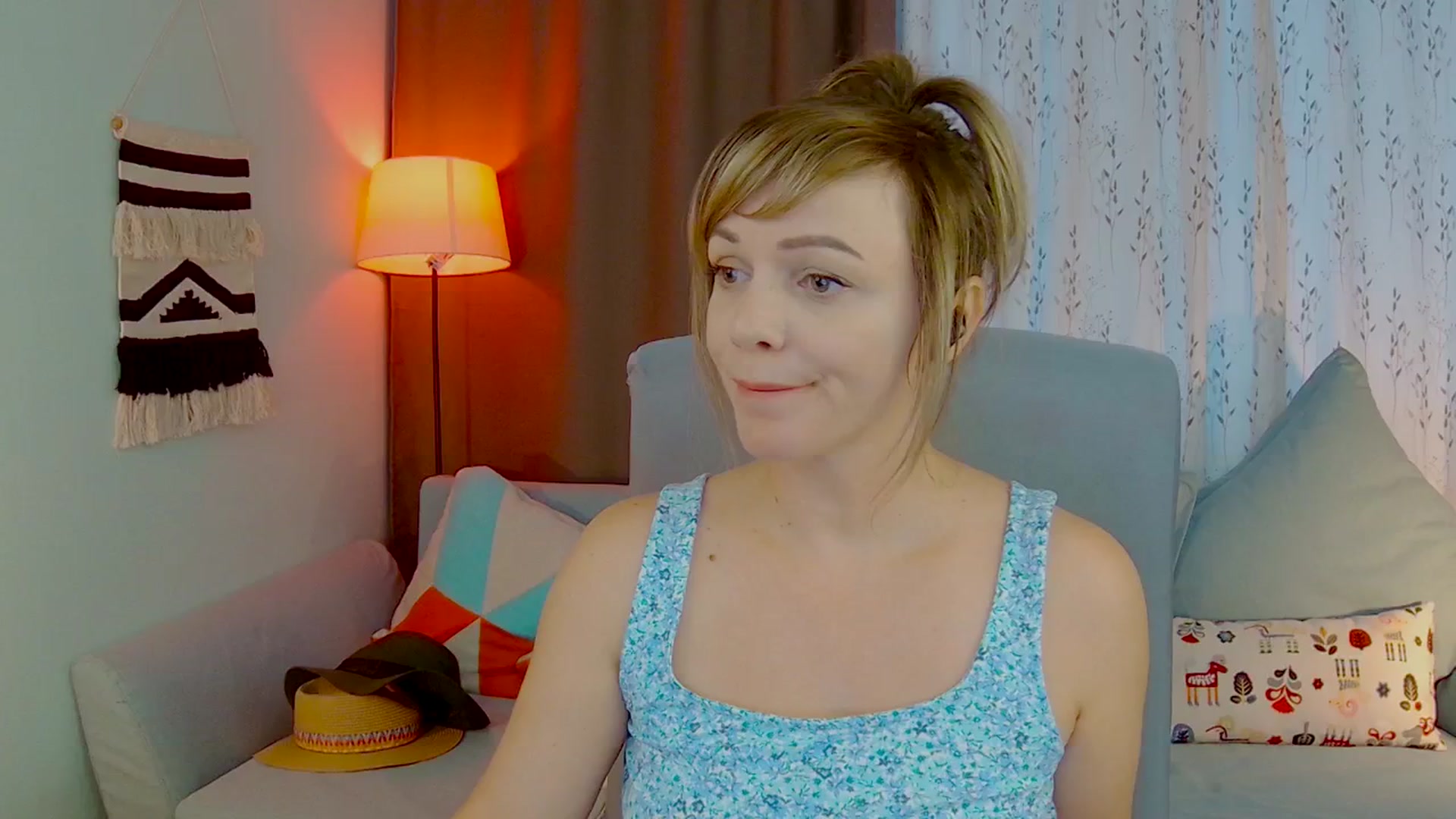 Gallery image thumbnail from SweetDazzle's myfreecams stream on, 09/25/2025, 12:33 image 14 of 20