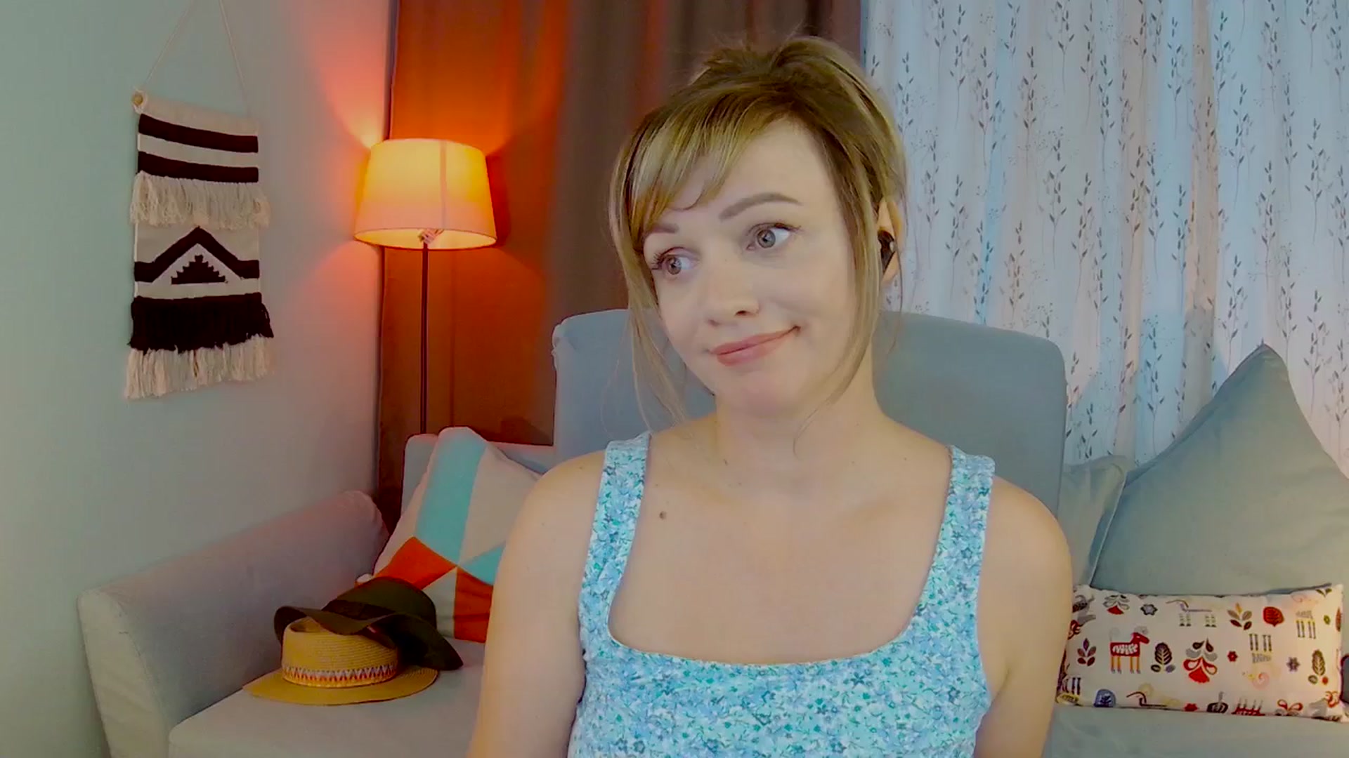 Gallery image thumbnail from SweetDazzle's myfreecams stream on, 09/25/2025, 12:33 image 7 of 20