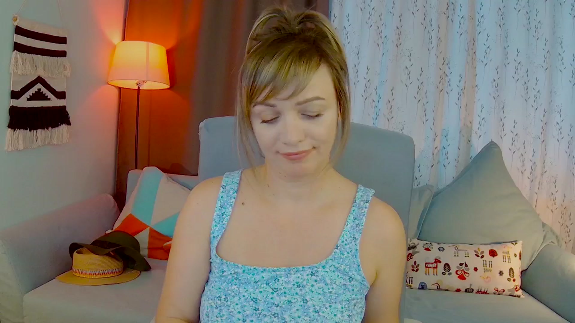 Gallery image thumbnail from SweetDazzle's myfreecams stream on, 09/25/2025, 12:33 image 3 of 20