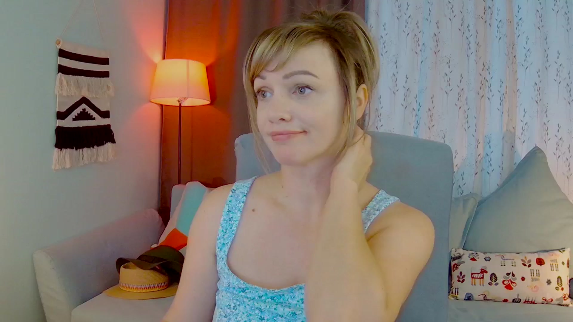 Gallery image thumbnail from SweetDazzle's myfreecams stream on, 09/25/2025, 12:33 image 5 of 20