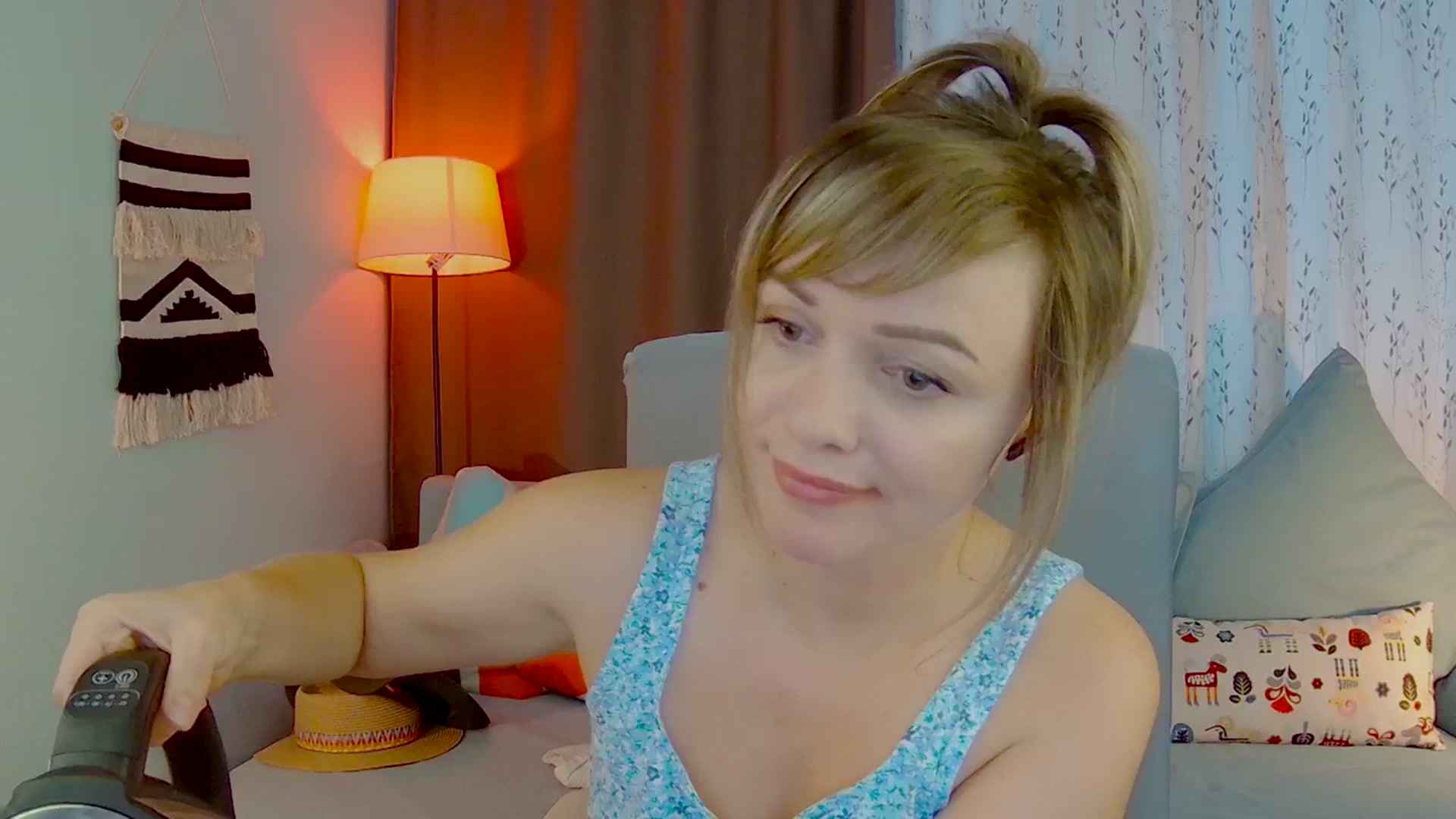 Gallery image thumbnail from SweetDazzle's myfreecams stream on, 09/25/2025, 12:33 image 13 of 20
