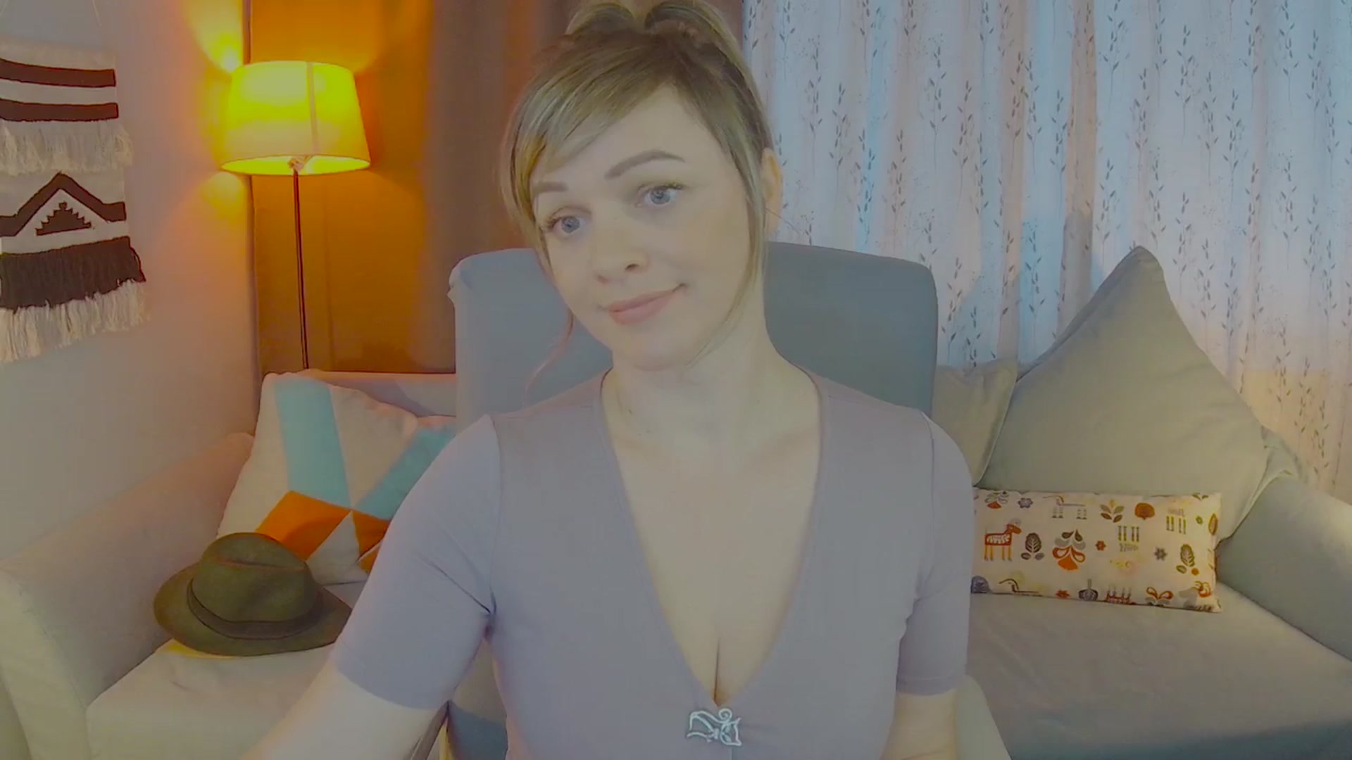 Gallery image thumbnail from SweetDazzle's myfreecams stream on, 10/13/2025, 07:38 image 10 of 20