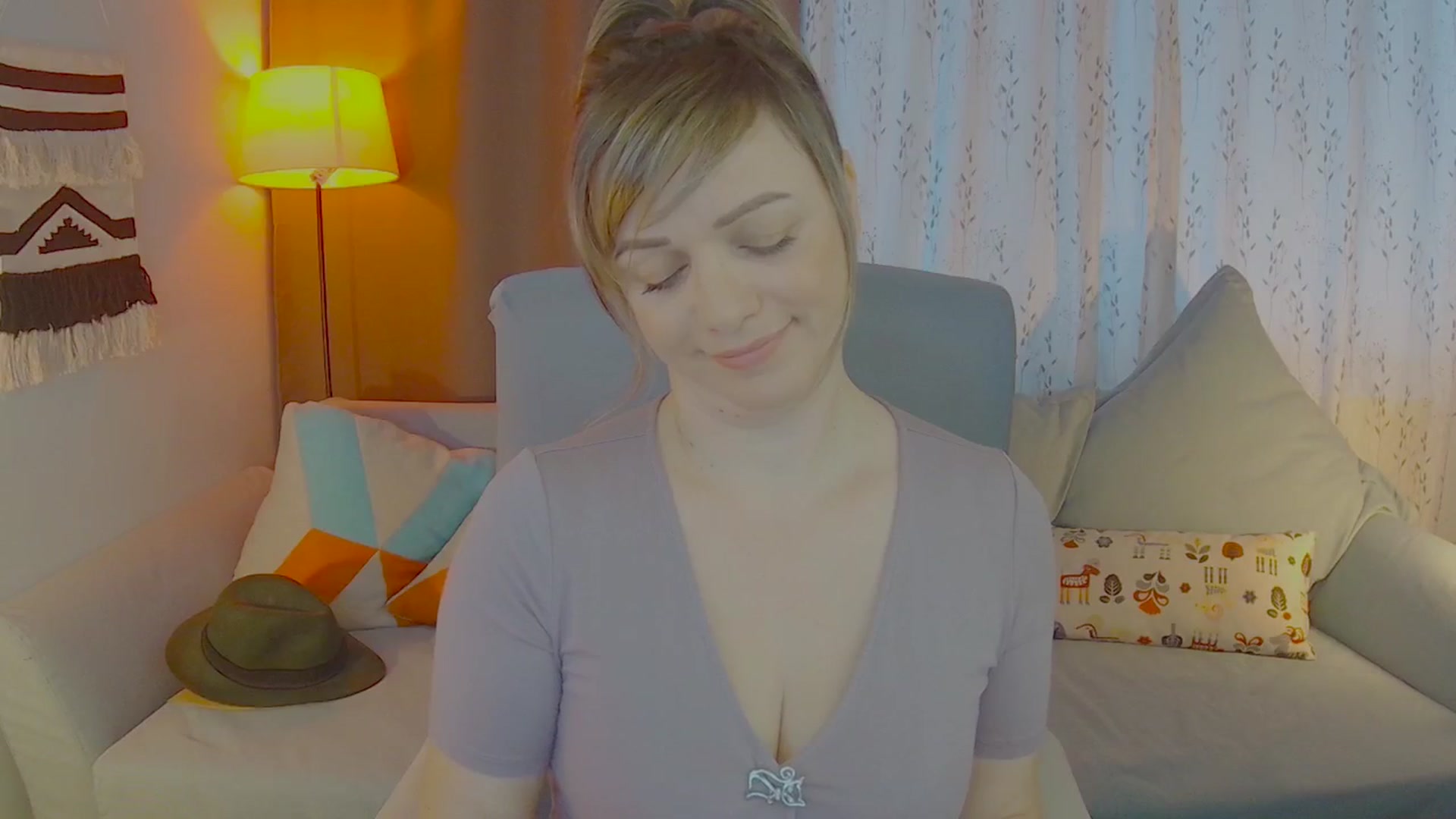 Gallery image thumbnail from SweetDazzle's myfreecams stream on, 10/13/2025, 07:38 image 5 of 20