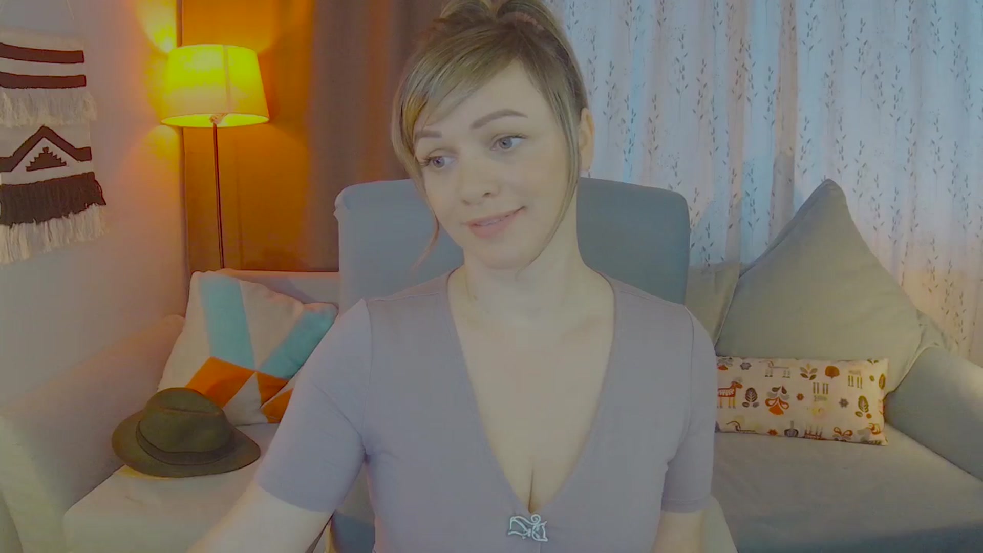 Gallery image thumbnail from SweetDazzle's myfreecams stream on, 10/13/2025, 07:38 image 2 of 20
