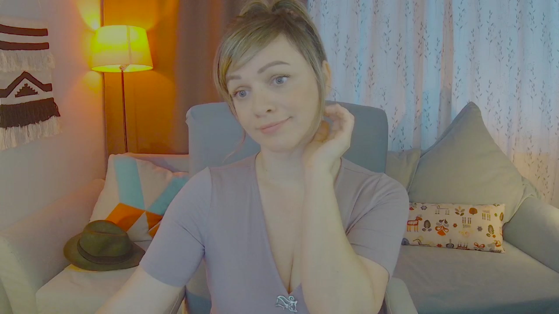 Gallery image thumbnail from SweetDazzle's myfreecams stream on, 10/13/2025, 07:38 image 9 of 20