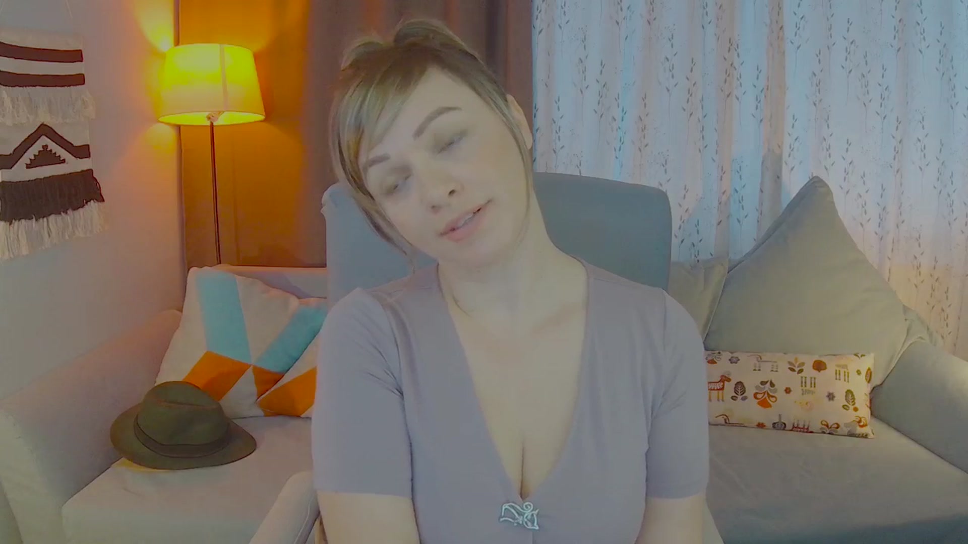 Gallery image thumbnail from SweetDazzle's myfreecams stream on, 10/13/2025, 07:38 image 7 of 20