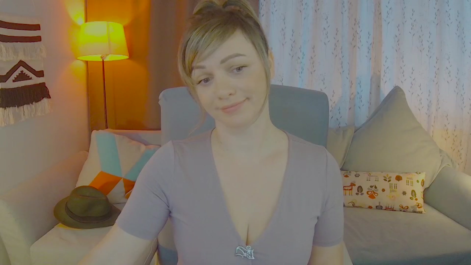 Gallery image thumbnail from SweetDazzle's myfreecams stream on, 10/13/2025, 07:38 image 4 of 20