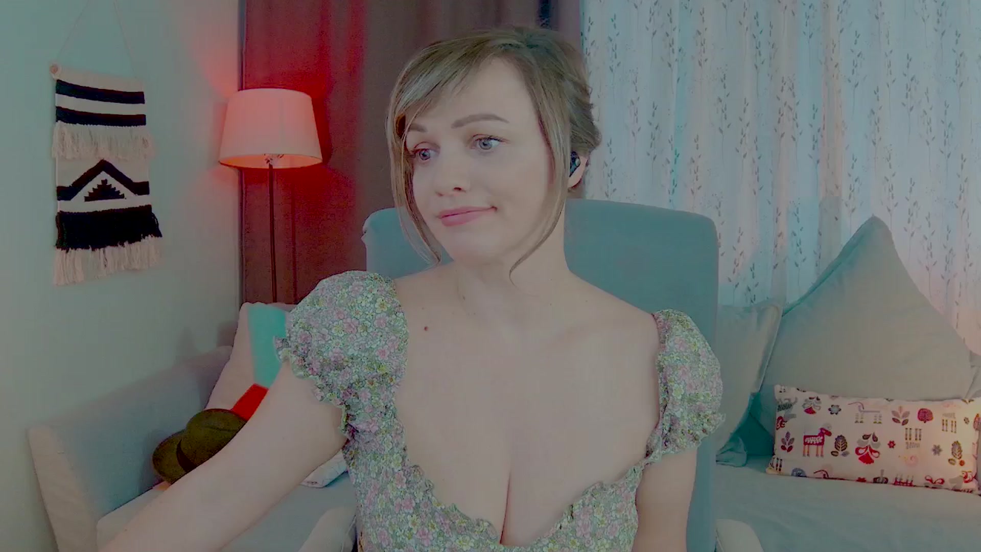 Gallery image thumbnail from SweetDazzle's myfreecams stream on, 10/15/2025, 13:06 image 1 of 20