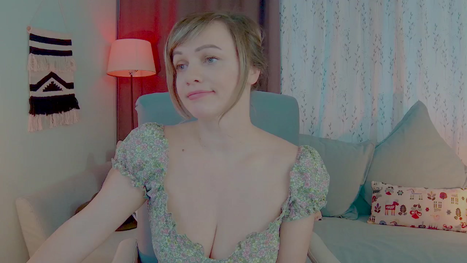 Gallery image thumbnail from SweetDazzle's myfreecams stream on, 10/15/2025, 13:06 image 17 of 20