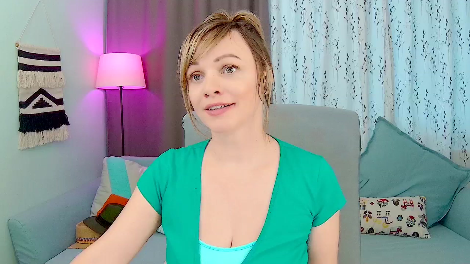 Gallery image thumbnail from SweetDazzle's myfreecams stream on, 10/24/2025, 12:45 image 13 of 20