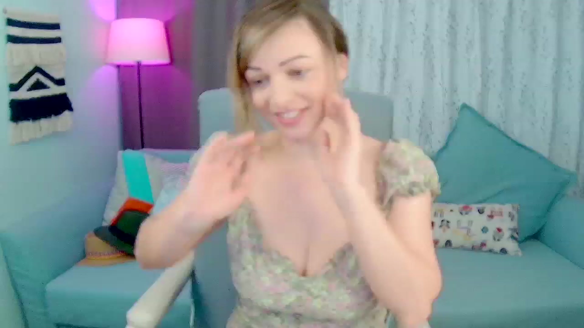 Gallery image thumbnail from SweetDazzle's myfreecams stream on, 10/26/2025, 05:54 image 10 of 20