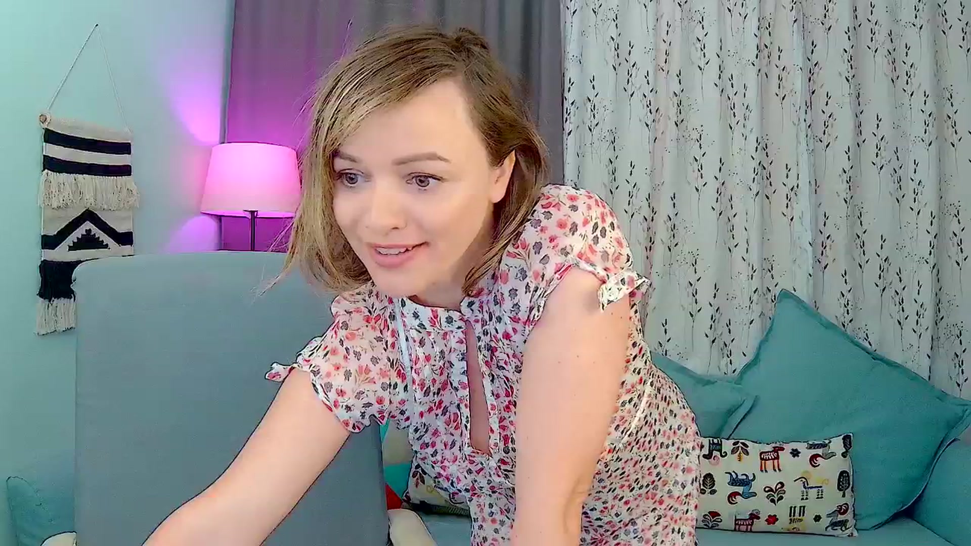 Gallery image thumbnail from SweetDazzle's myfreecams stream on, 11/04/2025, 12:32 image 8 of 20