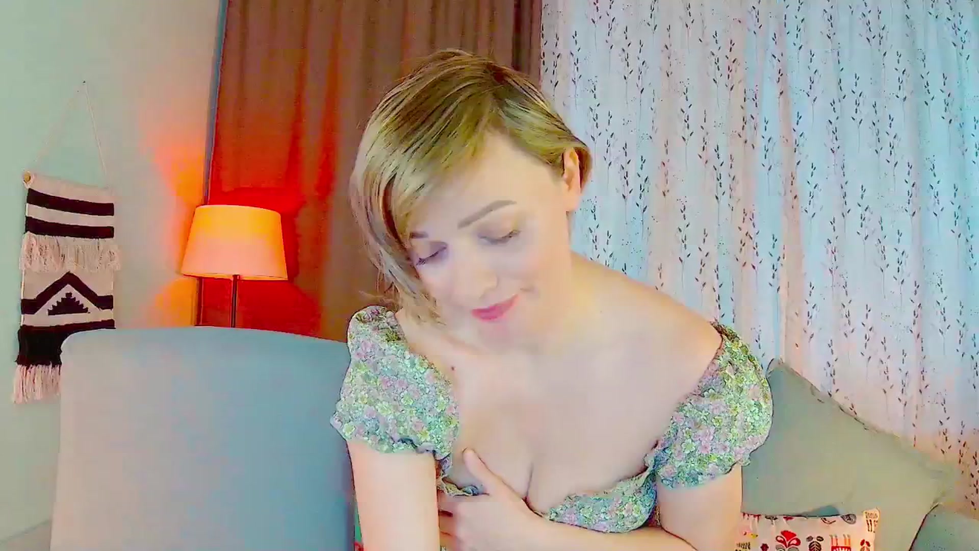 Gallery image thumbnail from SweetDazzle's myfreecams stream on, 11/20/2025, 13:19 image 6 of 20