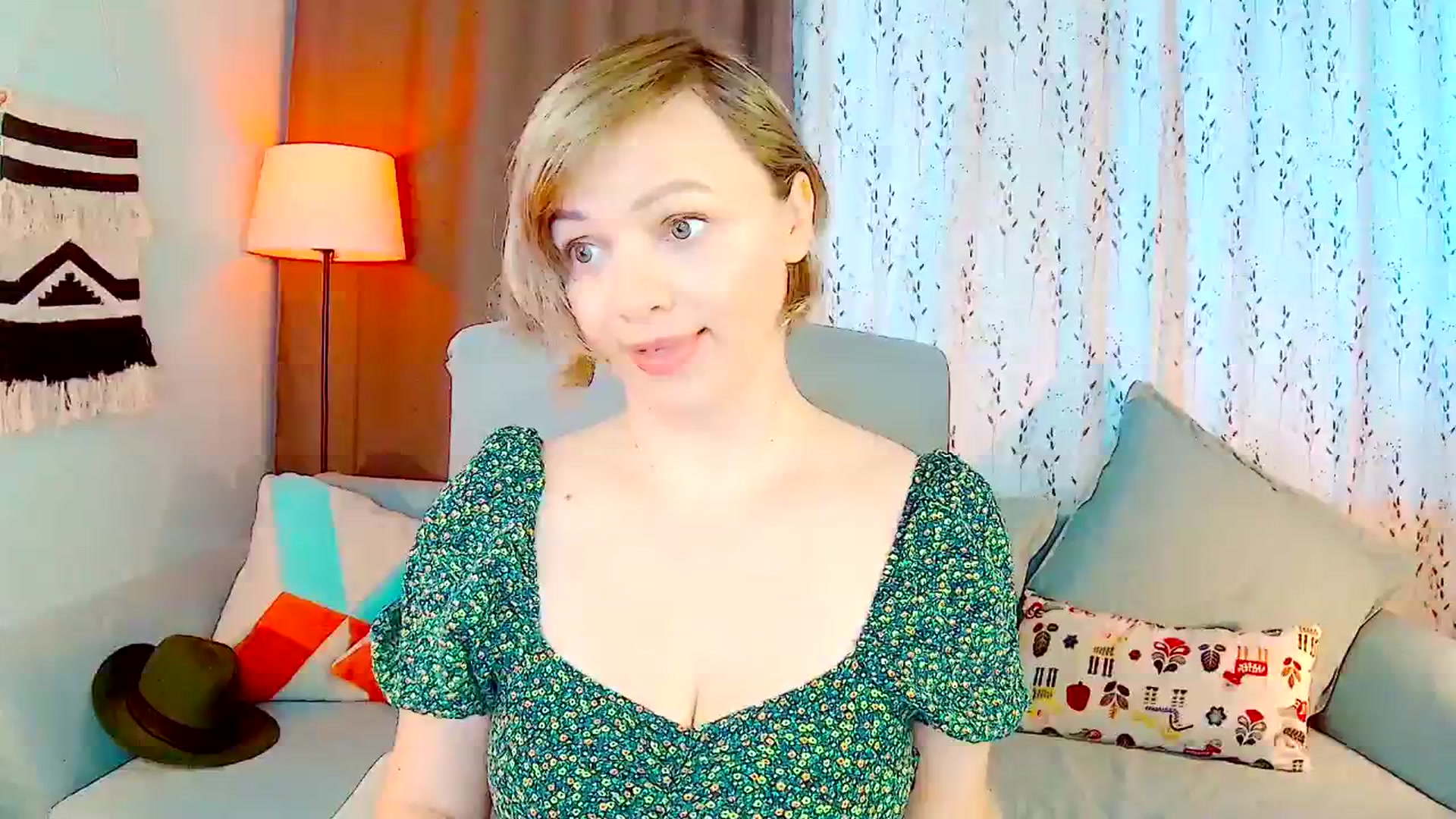 Gallery image thumbnail from SweetDazzle's myfreecams stream on, 11/24/2025, 09:10 image 4 of 20
