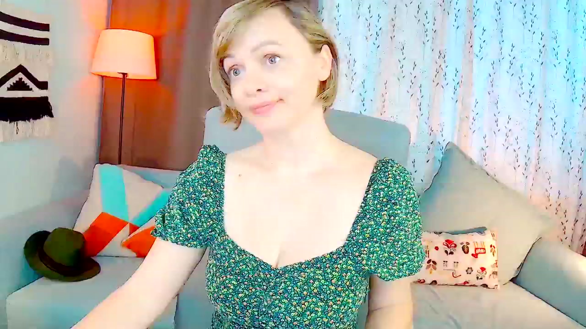 Gallery image thumbnail from SweetDazzle's myfreecams stream on, 11/24/2025, 10:52 image 17 of 20