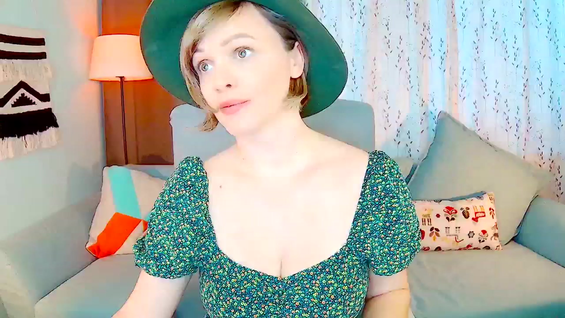 Gallery image thumbnail from SweetDazzle's myfreecams stream on, 11/24/2025, 12:29 image 2 of 20