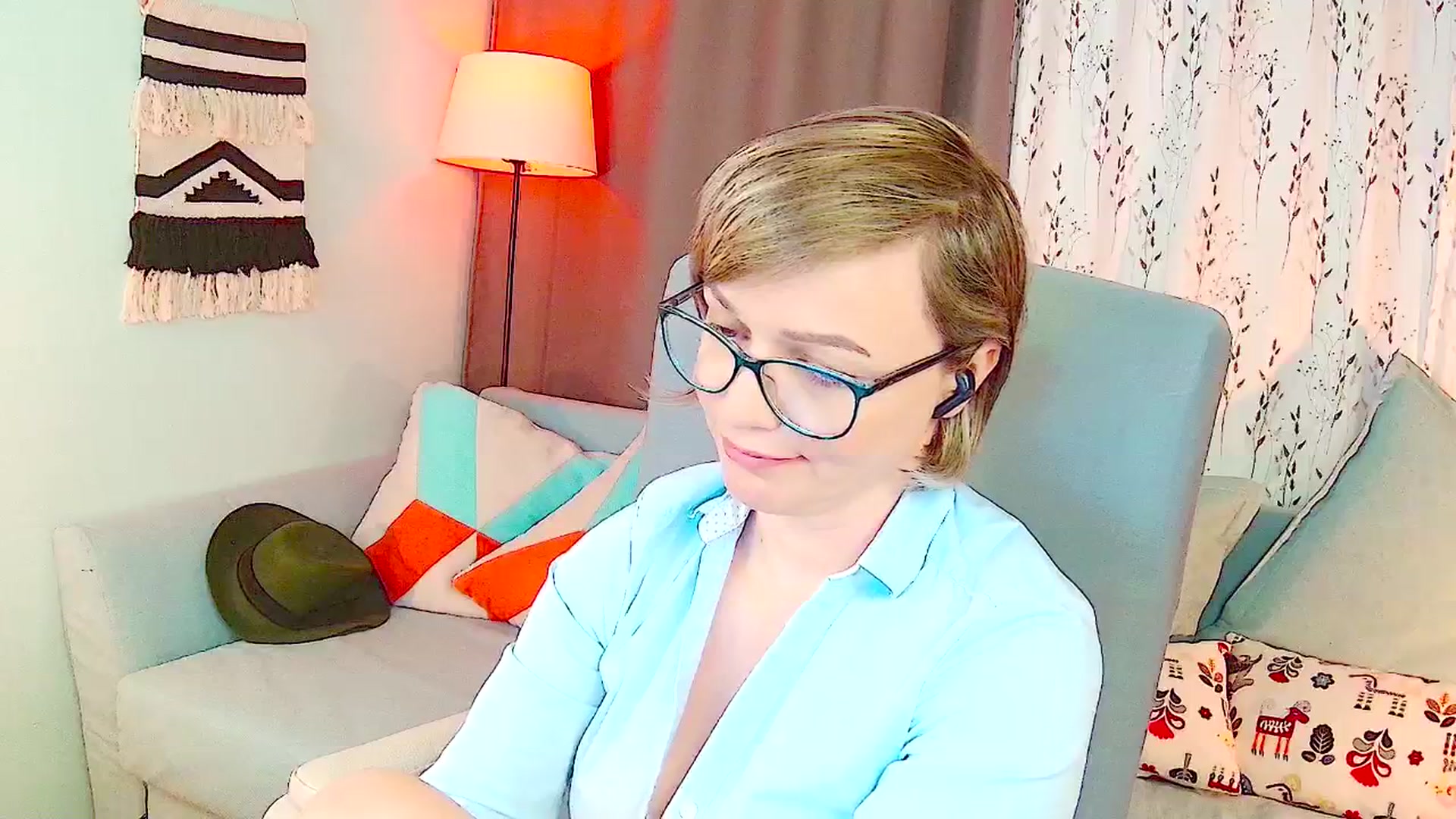 Gallery image thumbnail from SweetDazzle's myfreecams stream on, 12/02/2025, 14:42 image 13 of 20