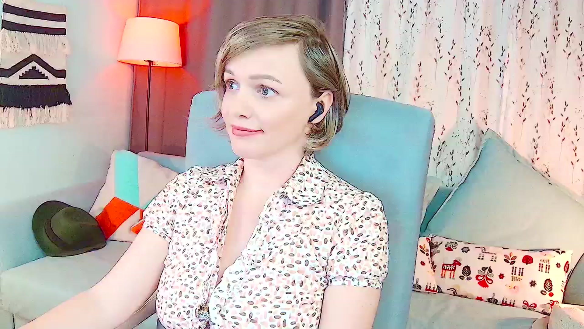 Gallery image thumbnail from SweetDazzle's myfreecams stream on, 12/02/2025, 15:57 image 1 of 20