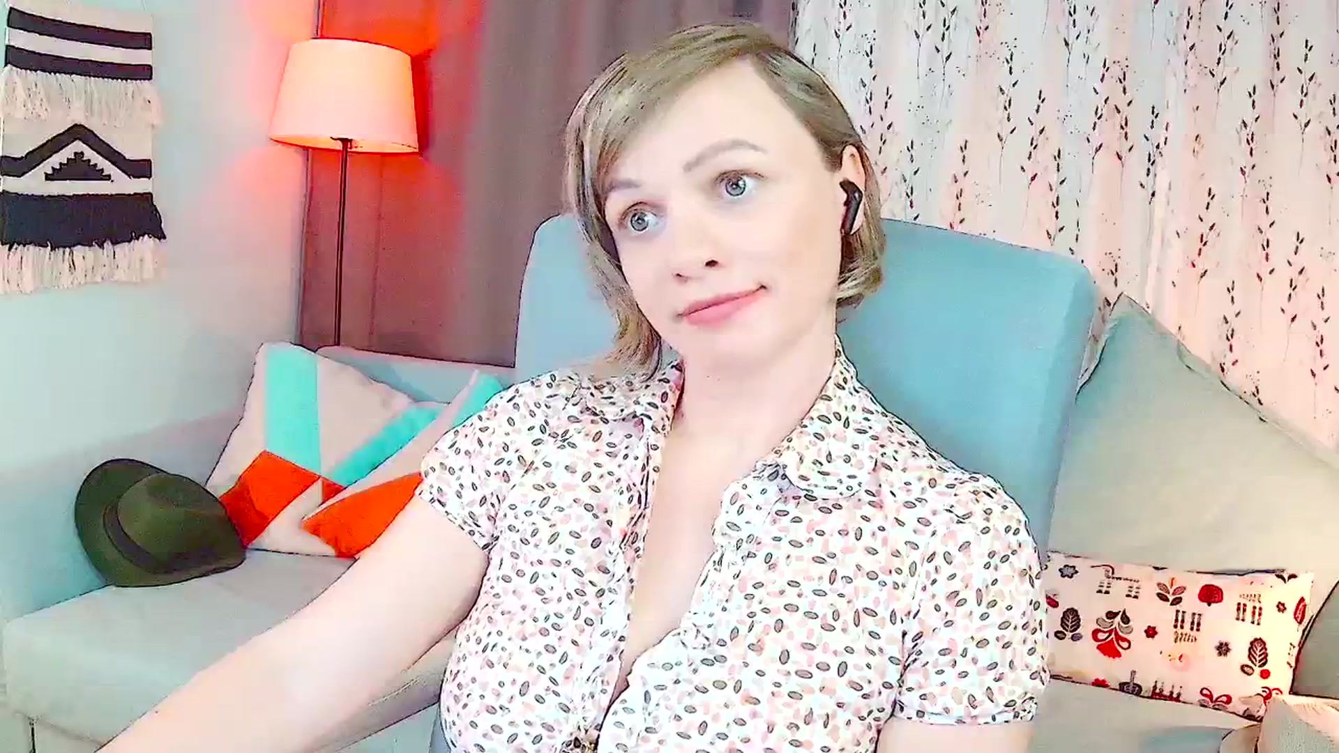 Gallery image thumbnail from SweetDazzle's myfreecams stream on, 12/02/2025, 15:57 image 18 of 20