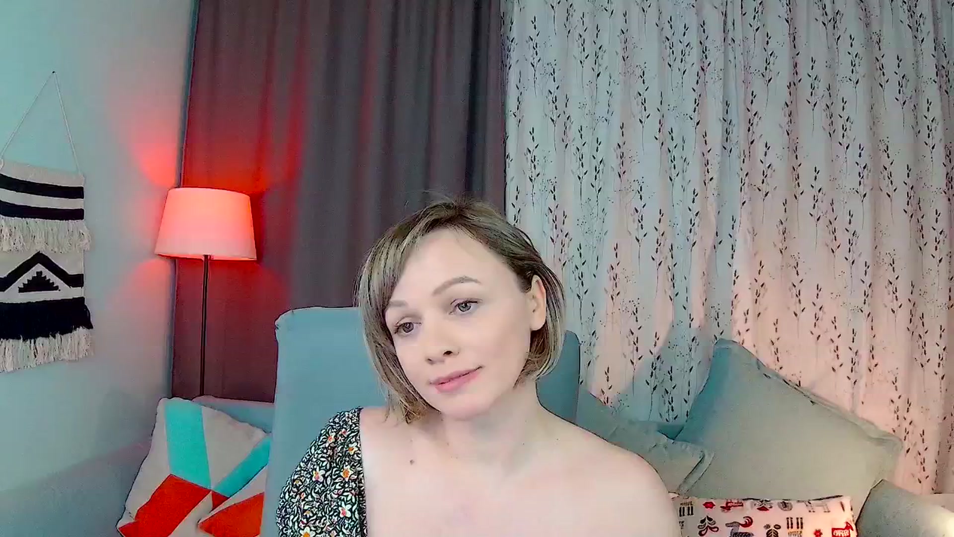 Gallery image thumbnail from SweetDazzle's myfreecams stream on, 12/18/2025, 17:04 image 10 of 20