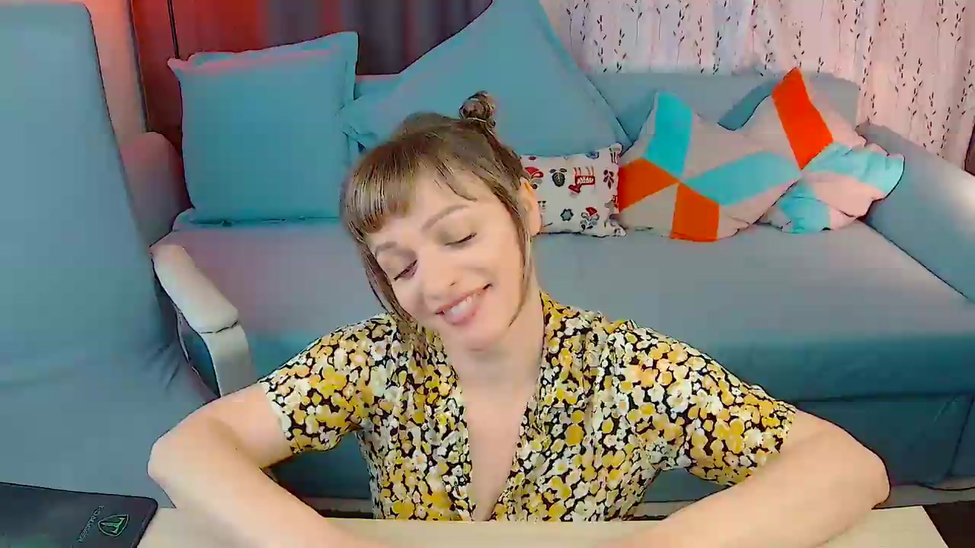 Gallery image thumbnail from SweetDazzle's myfreecams stream on, 05/05/2026, 09:01 image 17 of 20