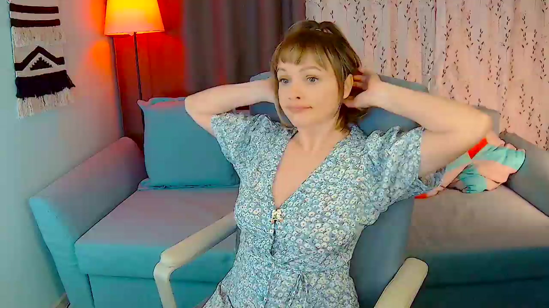 Gallery image thumbnail from SweetDazzle's myfreecams stream on, 05/07/2026, 15:38 image 10 of 20