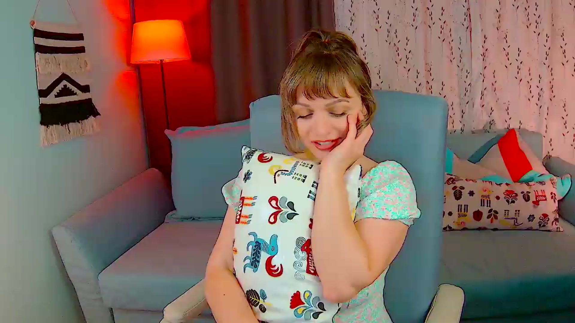 Gallery image thumbnail from SweetDazzle's myfreecams stream on, 05/18/2026, 08:38 image 8 of 20