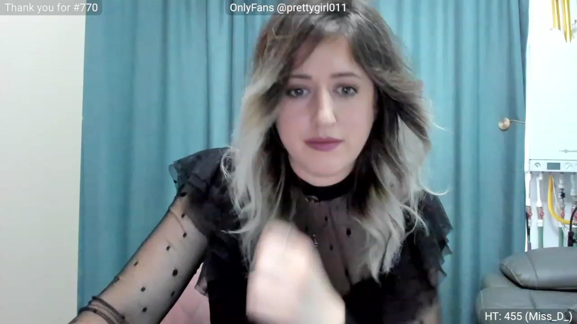 Gallery image thumbnail from SweetDelia_'s myfreecams stream on, 11/18/2022, 14:04 image 18 of 20
