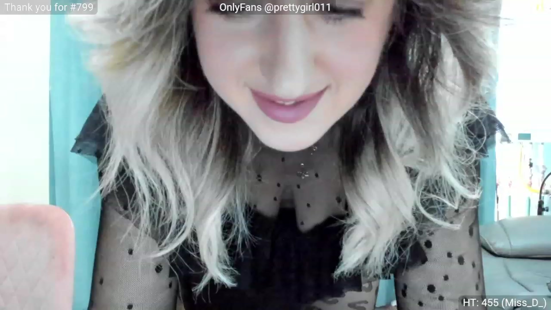 Gallery image thumbnail from SweetDelia_'s myfreecams stream on, 11/18/2022, 14:04 image 2 of 20