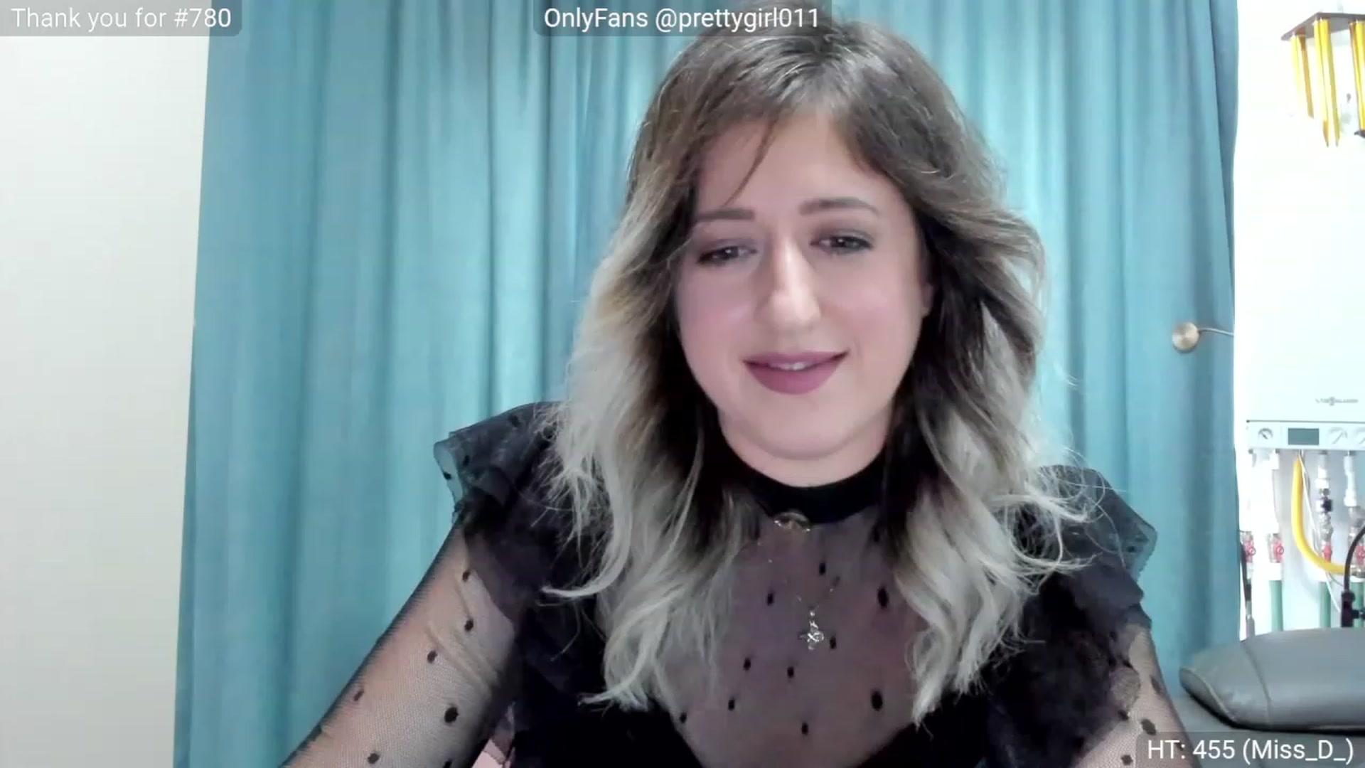 Gallery image thumbnail from SweetDelia_'s myfreecams stream on, 11/18/2022, 14:04 image 11 of 20