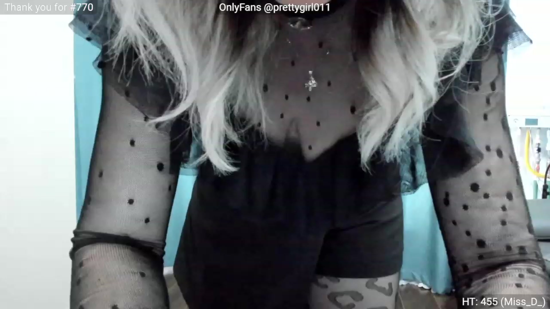Gallery image thumbnail from SweetDelia_'s myfreecams stream on, 11/18/2022, 14:04 image 17 of 20