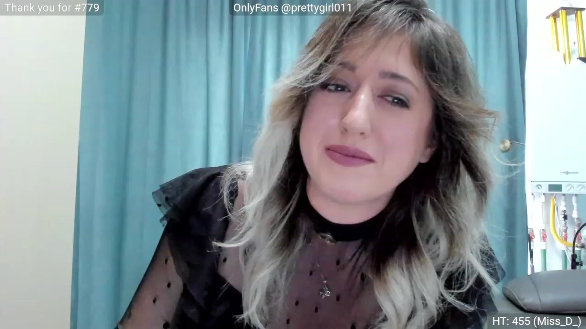 Gallery image thumbnail from SweetDelia_'s myfreecams stream on, 11/18/2022, 14:04 image 6 of 20