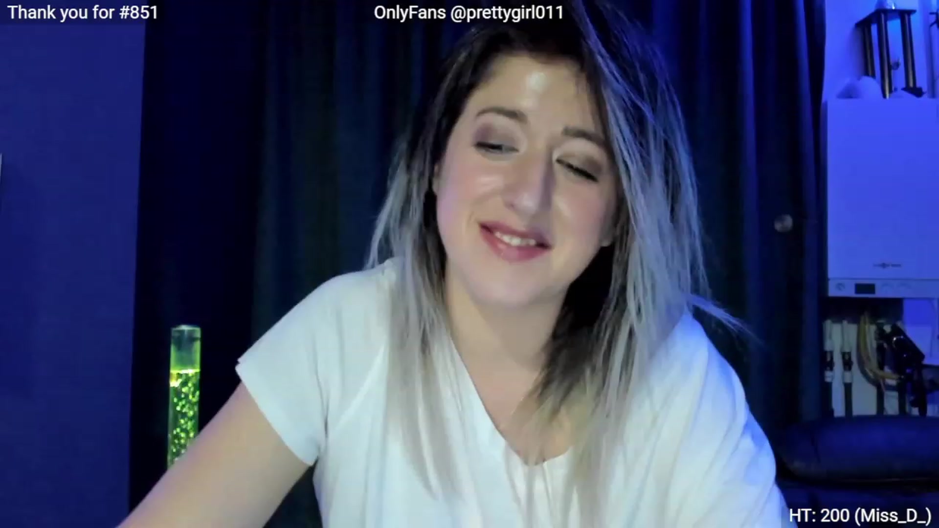 Gallery image thumbnail from SweetDelia_'s myfreecams stream on, 11/23/2022, 23:36 image 4 of 20