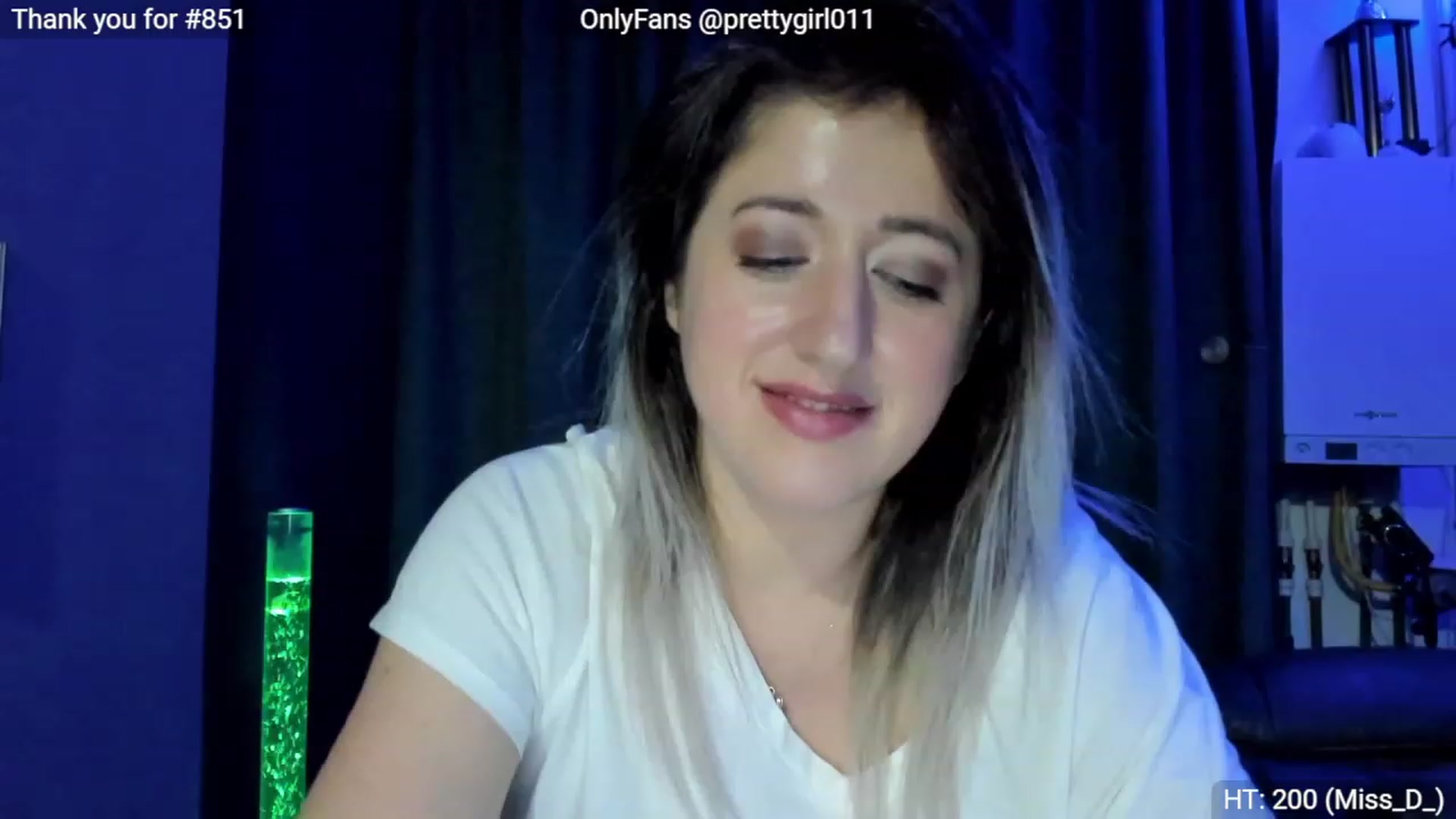 Gallery image thumbnail from SweetDelia_'s myfreecams stream on, 11/23/2022, 23:36 image 18 of 20
