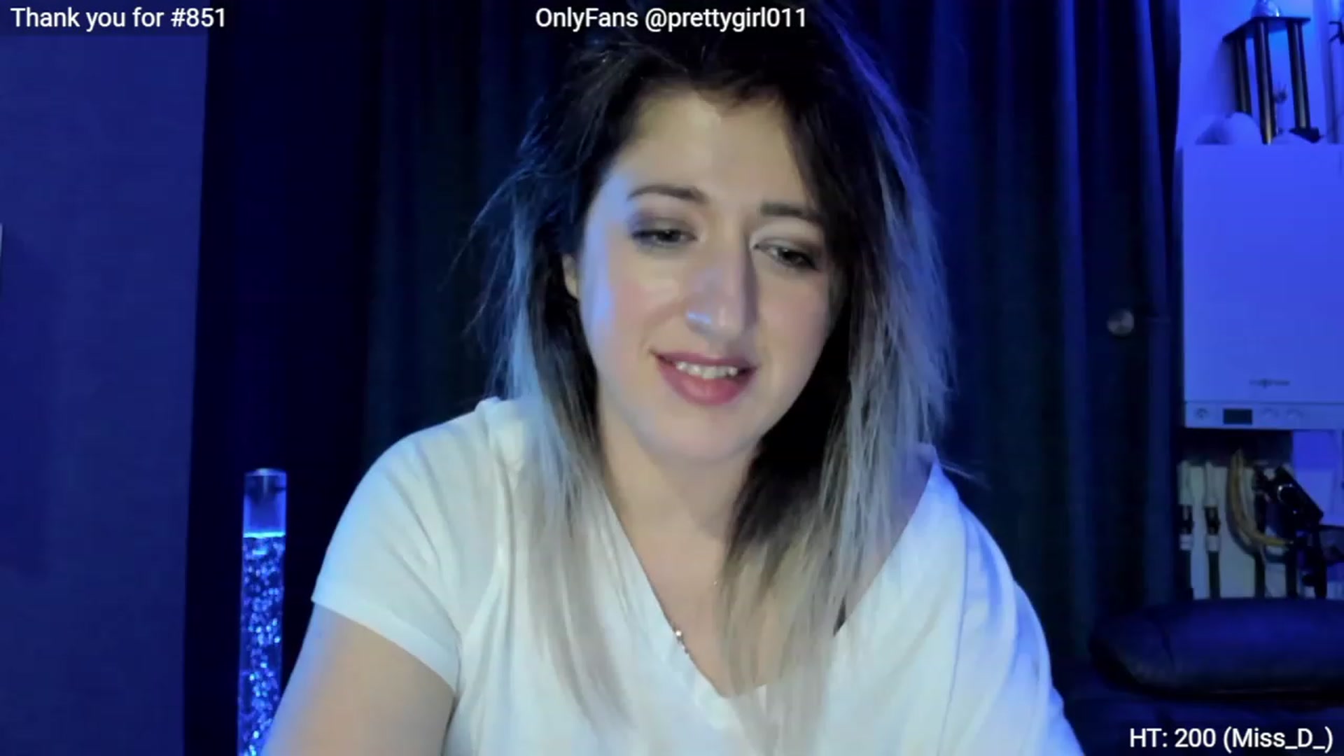 Gallery image thumbnail from SweetDelia_'s myfreecams stream on, 11/23/2022, 23:36 image 15 of 20