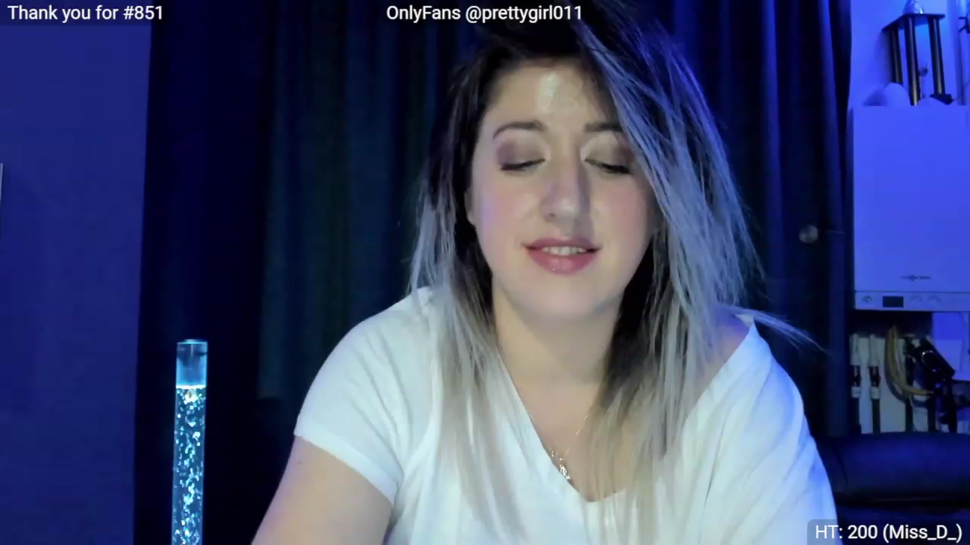 Gallery image thumbnail from SweetDelia_'s myfreecams stream on, 11/23/2022, 23:36 image 5 of 20