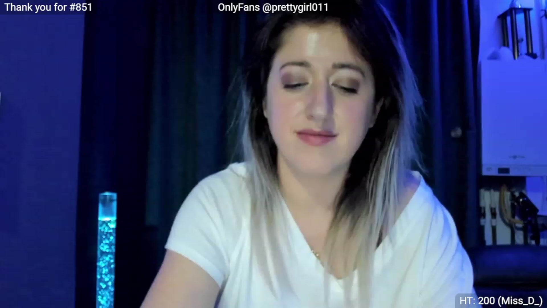 Gallery image thumbnail from SweetDelia_'s myfreecams stream on, 11/23/2022, 23:36 image 12 of 20